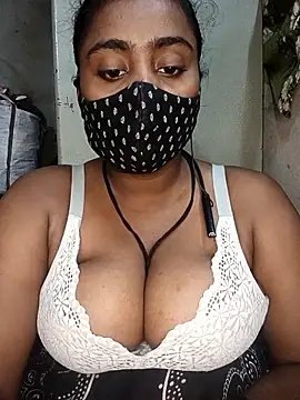 Hotty Nishaa online show from March 16, 2026, 9:41 pm