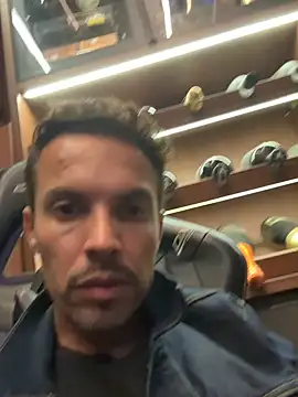 Naldopaugrand online show from February 10, 2026, 11:53 pm