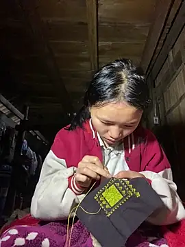 nanaa71 online show from February 9, 2026, 1:53 am