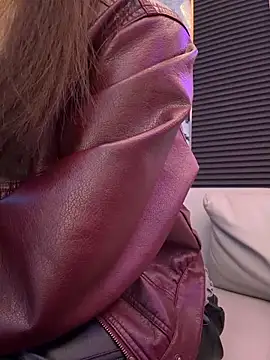 ZJbaby online show from April 6, 2026, 1:45 pm