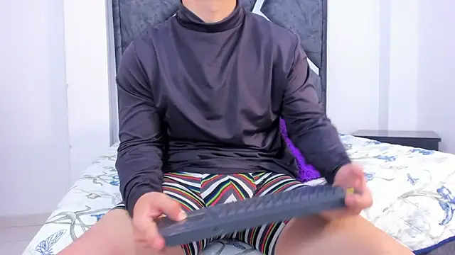 Liam saint online show from February 14, 2026, 12:24 pm