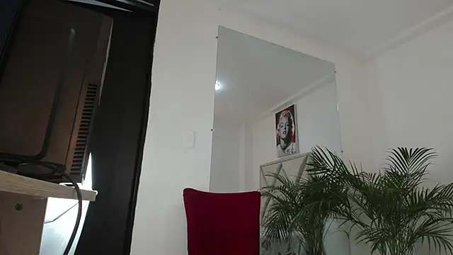 Liam saint online show from March 25, 2026, 12:11 pm