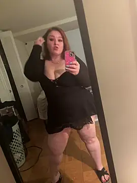 KittyCreamKisses online show from February 14, 2026, 11:56 pm