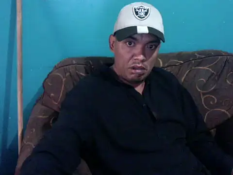 latinomoreno95 online show from June 6, 2026, 6:34 pm