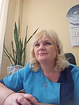 AliceStar333 online show from February 11, 2026, 12:10 pm