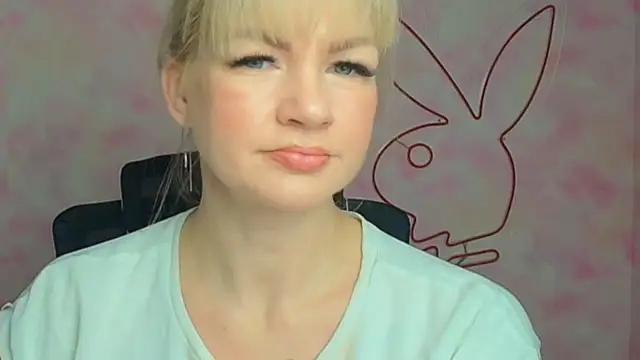 Snapshot of Madonna_Fire chatting on March 6, 2026, 12:34 pm Madonna Fire online show from March 6, 2026, 12:34 pm