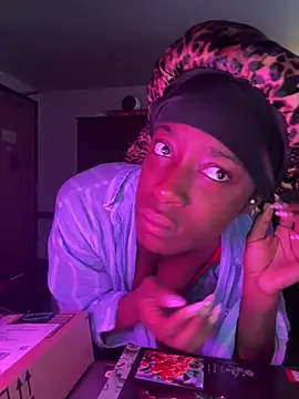 CookiesNcreaming online show from February 12, 2026, 7:42 pm