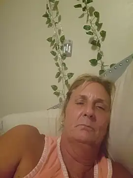 HotAzMilf online show from June 15, 2026, 5:53 am