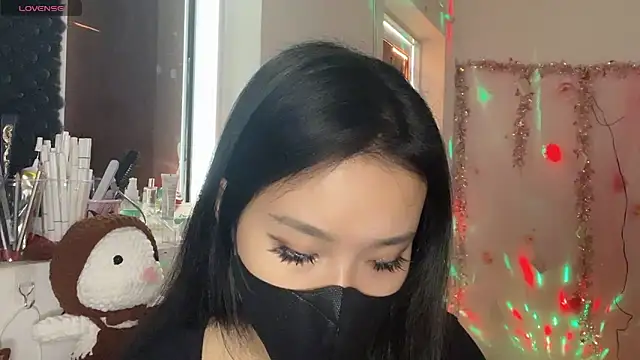 Tieu-May online show from March 17, 2026, 9:34 am