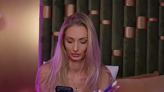 AmeliaAngel online show from September 28, 2025, 8:20 am