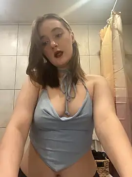 Chamyri online show from January 14, 2026, 2:44 pm