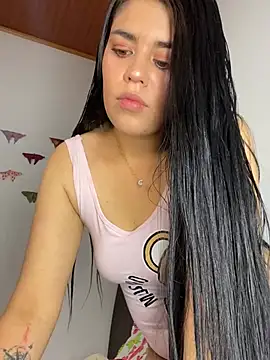 Snapshot of sophyy_white chatting on May 28, 2026, 11:24 pm sophyy white online show from May 28, 2026, 11:24 pm