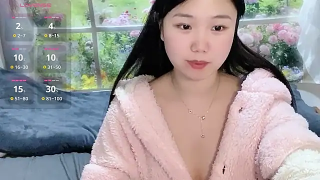xiaoguai99 online show from March 18, 2026, 1:03 pm
