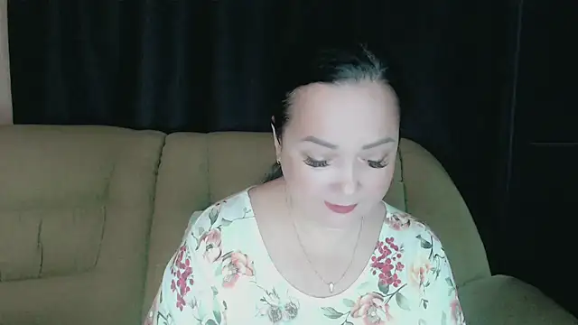 Snapshot of infinity_loveliness chatting on October 5, 2025, 6:34 am infinity loveliness online show from October 5, 2025, 6:34 am