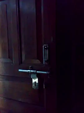 ravi18122 online show from April 1, 2026, 4:48 pm