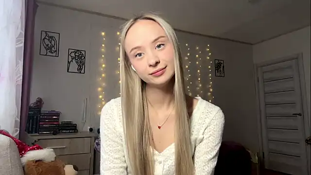 LatashiaOrcutt online show from January 12, 2026, 12:10 pm