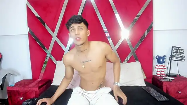 aishaxht online show from May 23, 2026, 9:08 pm