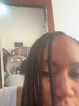 luucywilliams online show from February 4, 2026, 4:13 pm