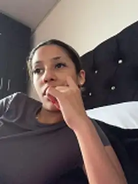 vicky bass  online show from March 9, 2026, 8:13 pm