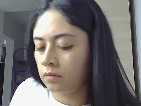 SweetAlbedo online show from January 9, 2026, 10:33 pm