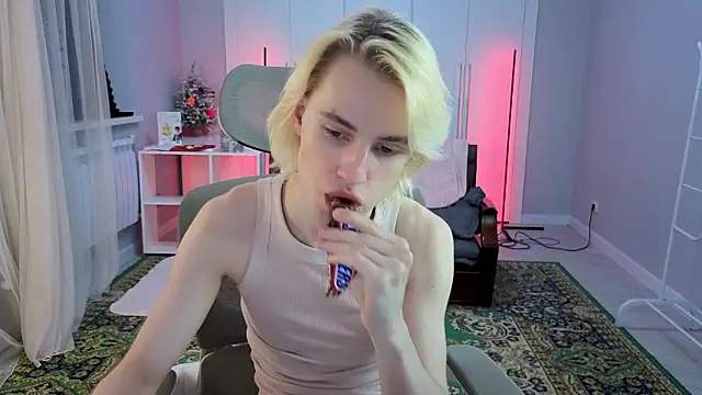 lucidangelok1 online show from February 24, 2026, 1:09 pm