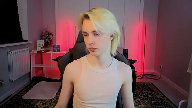 lucidangelok1 online show from March 13, 2026, 2:12 pm