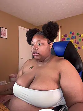 Chocolatebunnyxx96 online show from May 31, 2026, 3:41 pm