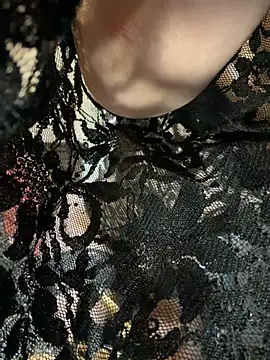 Elenore hoesevelt online show from January 9, 2026, 7:04 pm