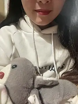 mode-bae online show from February 3, 2026, 1:49 pm