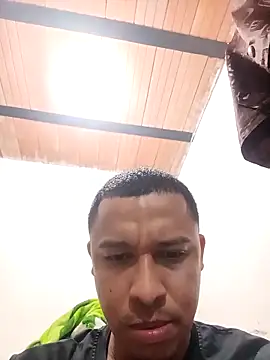 Snapshot of Ellatin15 chatting on February 21, 2026, 1:50 am Ellatin15 online show from February 21, 2026, 1:50 am