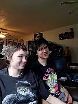 SugarNCinnamon online show from June 6, 2026, 7:29 pm