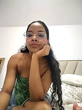 KATALINA SANTANA  online show from February 6, 2026, 1:54 am