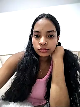 KATALINA SANTANA  online show from February 17, 2026, 11:44 pm