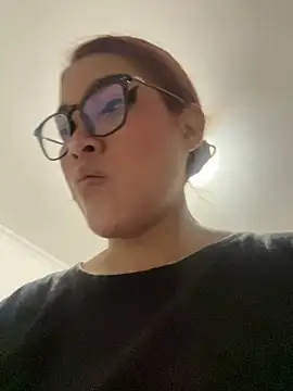 CrystalFairy007 online show from April 14, 2026, 3:45 am