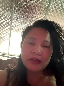 kiki-cute online show from January 17, 2026, 5:23 am