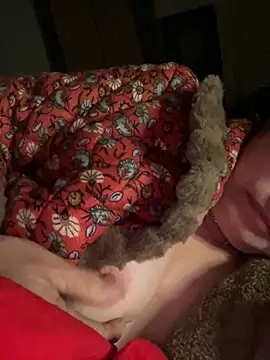 Snapshot of Guillermo950 chatting on January 7, 2026, 7:05 pm Guillermo950 online show from January 7, 2026, 7:05 pm