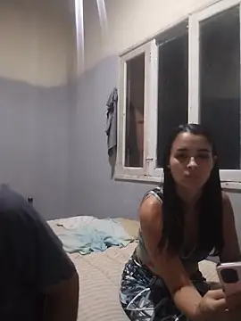 Rodrigohernan19 online show from April 12, 2026, 2:38 am