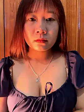 Snapshot of Liness101 chatting on January 12, 2026, 2:28 am Liness101 online show from January 12, 2026, 2:28 am