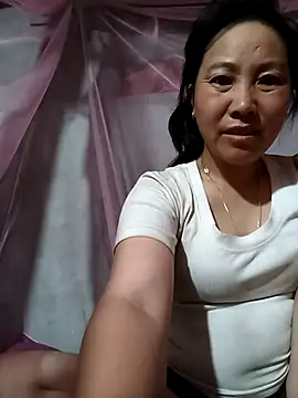 vesla-2k online show from April 18, 2026, 8:20 pm