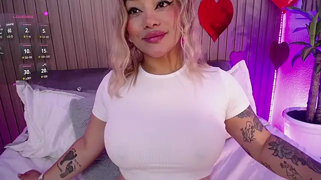 Snapshot of IndieMiller chatting on February 17, 2026, 11:18 am IndieMiller online show from February 17, 2026, 11:18 am