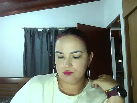 Roja tentacion online show from May 13, 2026, 9:00 pm