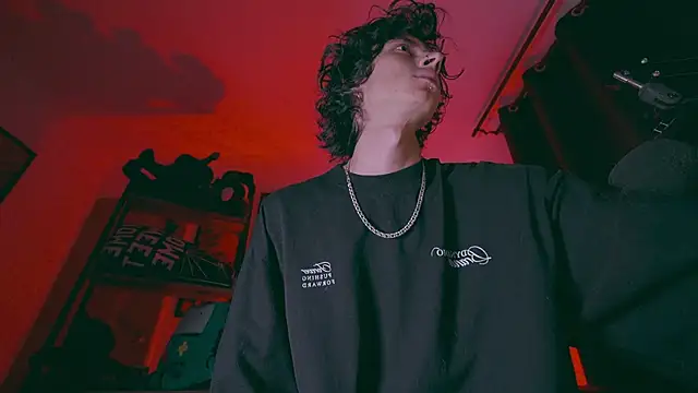 Olliver   y online show from April 10, 2026, 2:17 am