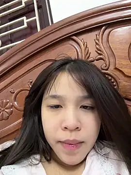 Lyli-122 online show from May 1, 2026, 10:53 am