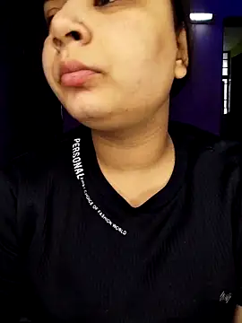 Snapshot of Ruma143 chatting on January 7, 2026, 5:21 am Ruma143 online show from January 7, 2026, 5:21 am