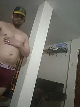 paladito01 online show from February 12, 2026, 5:24 am