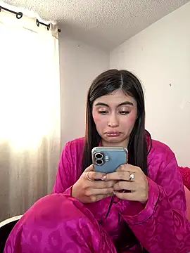 Snapshot of Stormi_th chatting on January 12, 2026, 8:03 pm Stormi th online show from January 12, 2026, 8:03 pm