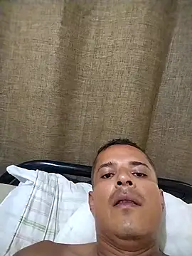 Snapshot of Gracho_25 chatting on February 2, 2026, 8:29 pm Gracho 25 online show from February 2, 2026, 8:29 pm