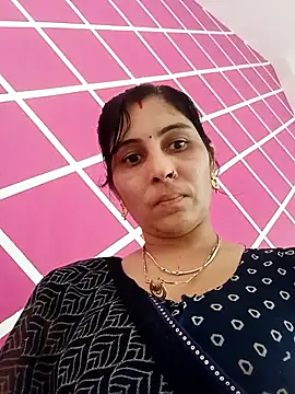 Snapshot of Hot_ree85 chatting on February 28, 2026, 10:38 am Hot ree85 online show from February 28, 2026, 10:38 am