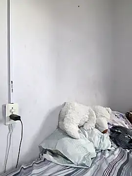 Larissinha015 online show from February 28, 2026, 7:48 pm