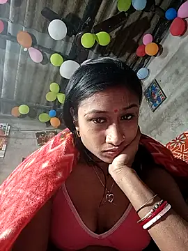 Night-Couple2 online show from January 9, 2026, 5:37 pm